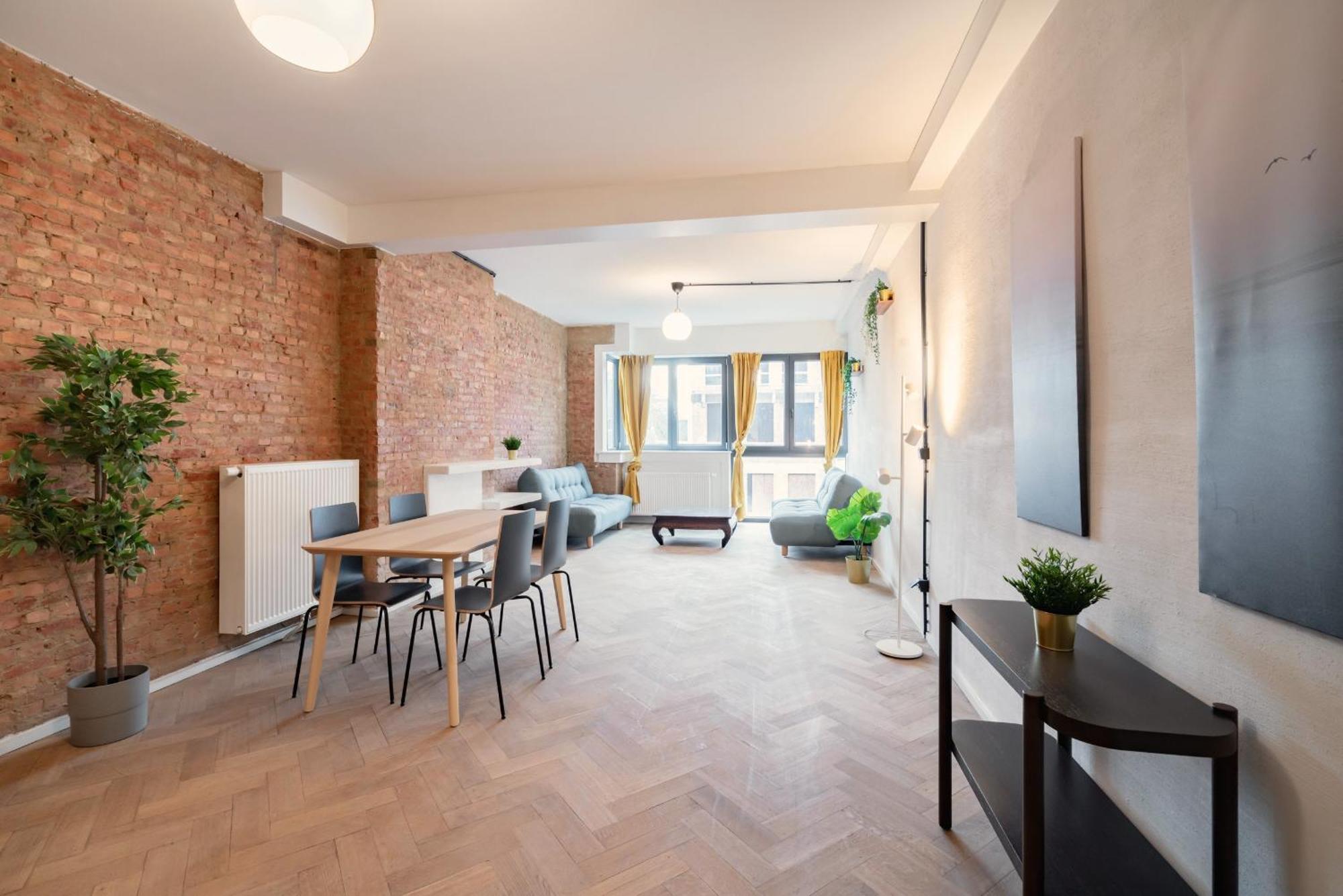 Charming And Spacious Apartments In The Heart Of Antwerp Antuérpia Exterior foto