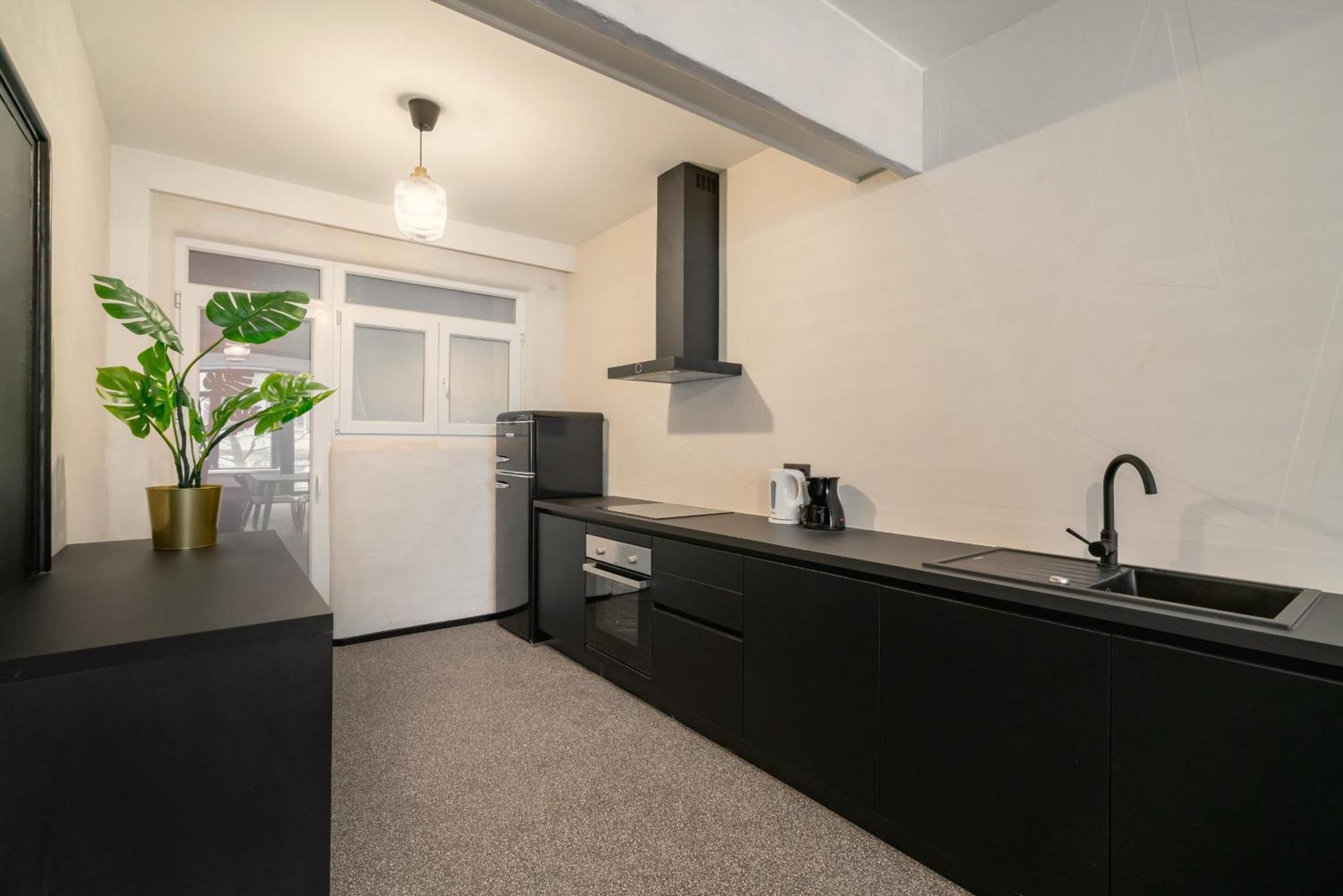 Charming And Spacious Apartments In The Heart Of Antwerp Antuérpia Exterior foto