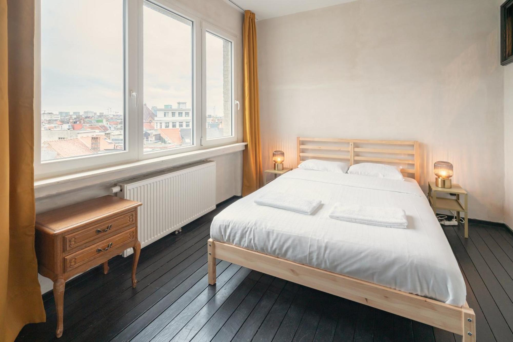 Charming And Spacious Apartments In The Heart Of Antwerp Antuérpia Exterior foto