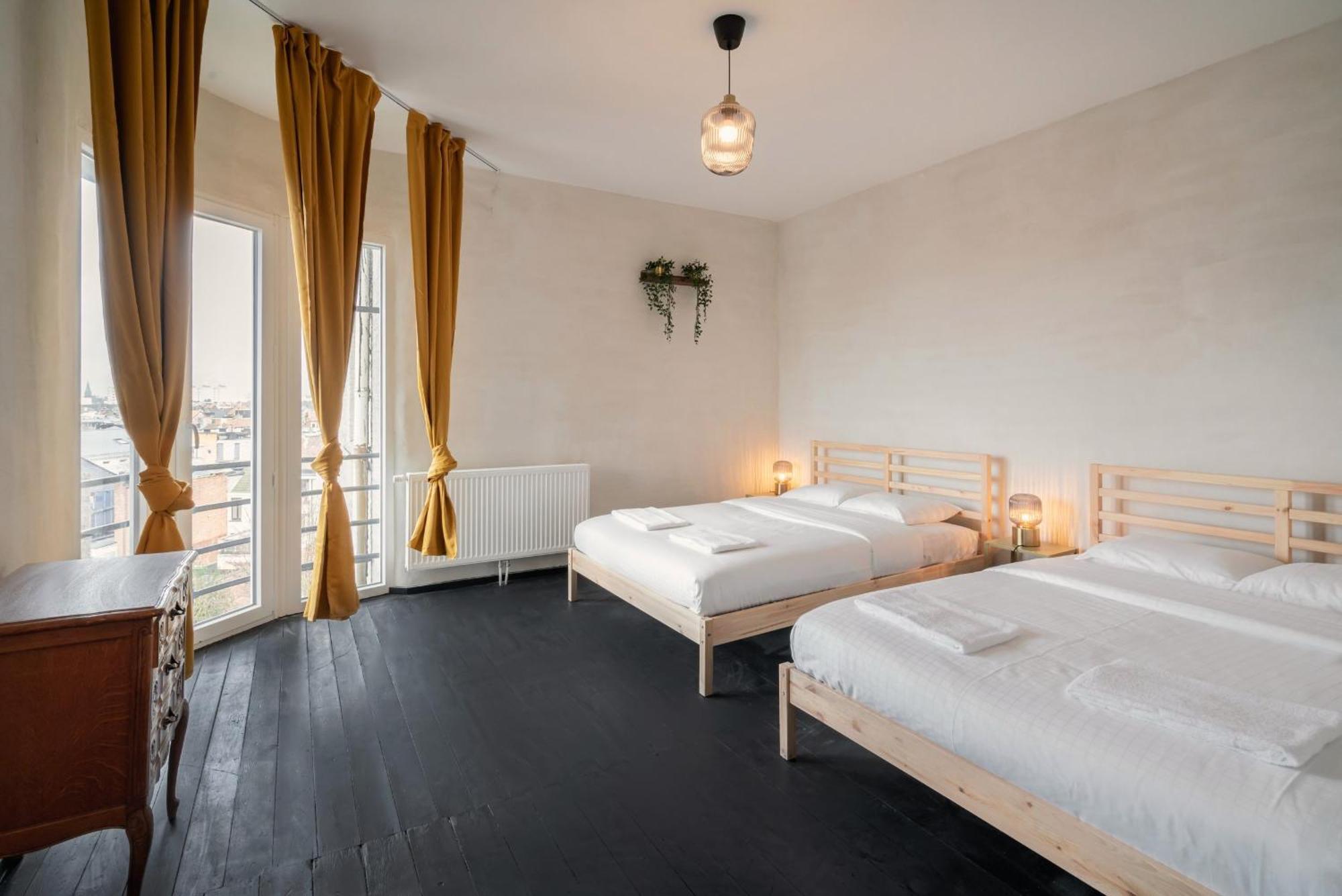 Charming And Spacious Apartments In The Heart Of Antwerp Antuérpia Exterior foto