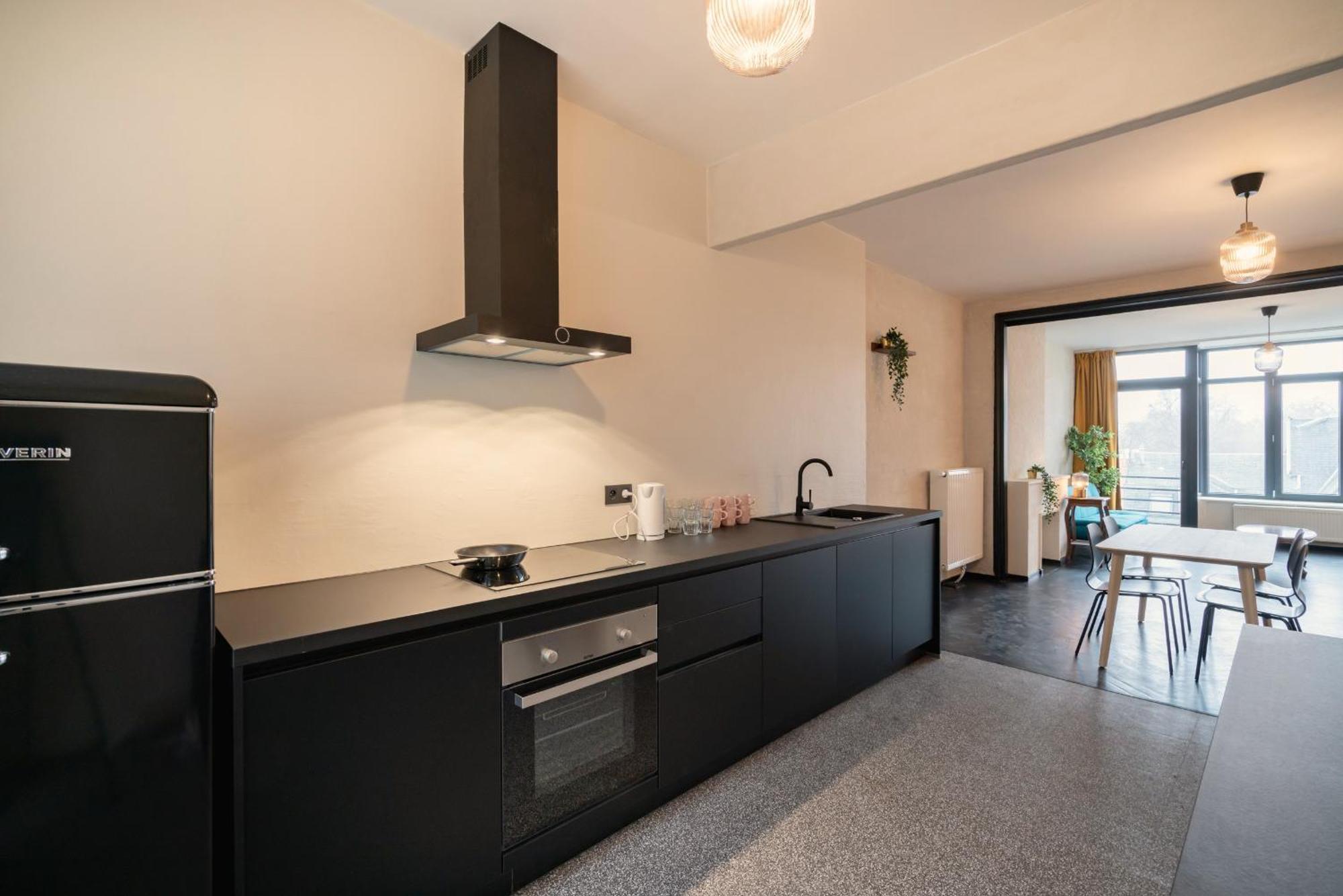 Charming And Spacious Apartments In The Heart Of Antwerp Antuérpia Exterior foto